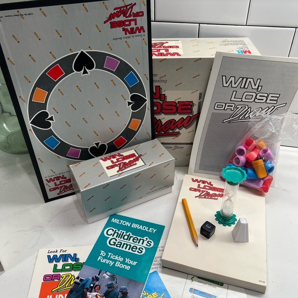 Vintage Win Lose or Draw Board Game 1987 Walt Disney Company Milton Bradley - Picture 6 of 7